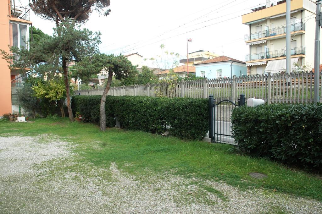 Villa Linda Affittacamere Bellaria-Igea Marina Exterior photo